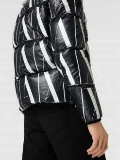 ARMANI EXCHANGE Daunenjacke Mit Allover-Logo Modell 'DOWN JACKET' - Schwarz -Kleidung Geschäft 8p64ue9h8h838j276h44ucab713j8dqi6or3ihq99l0kojqi74s54gif8l542lifagr4mi9o8p1jec258l3m6cr66ooj8c1lcpgj2c9k6th68e316cpj0d1m74r6aoj66opm2c0